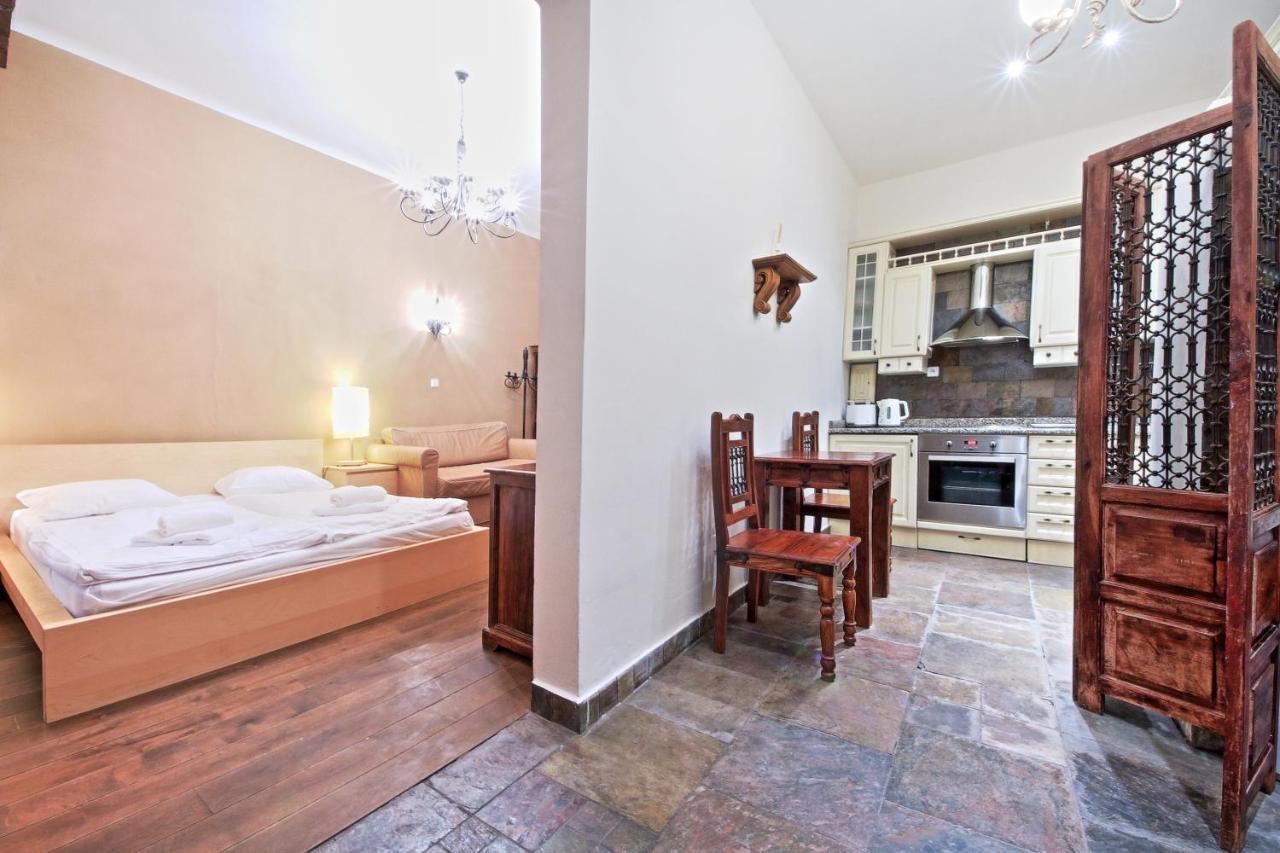 Rose Antique Apartment Praga Zewnętrze zdjęcie