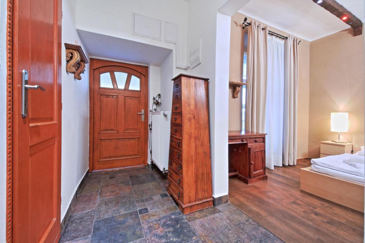 Rose Antique Apartment Praga Zewnętrze zdjęcie