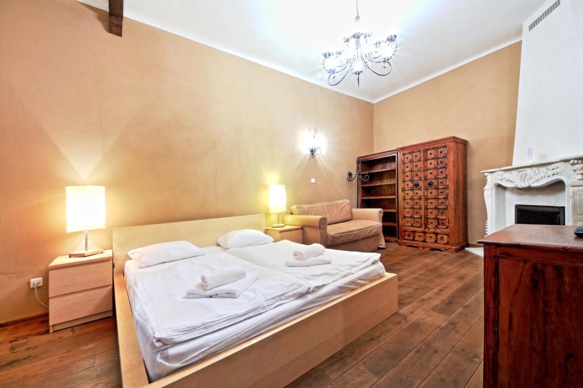 Rose Antique Apartment Praga Zewnętrze zdjęcie